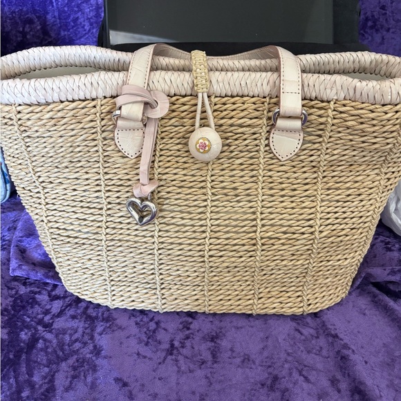 Share show flier - Picture 6 of 6